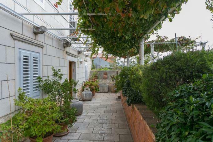 Guest House Jelica Дубровник Екстериор снимка