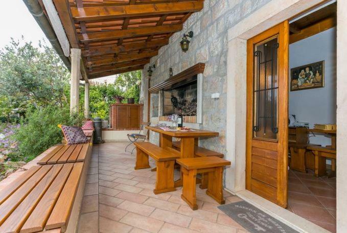 Guest House Jelica Дубровник Екстериор снимка